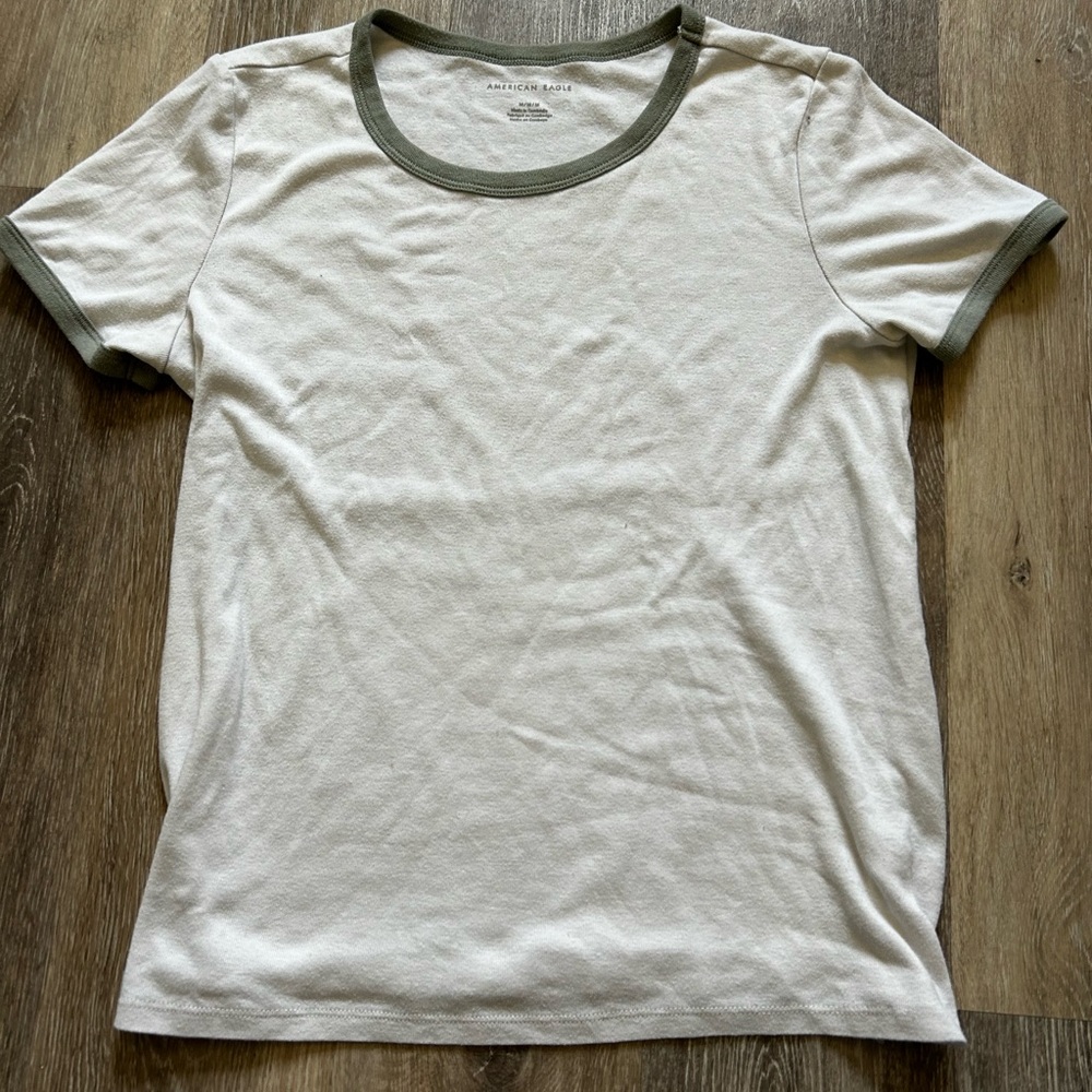 American Eagle T-shirt